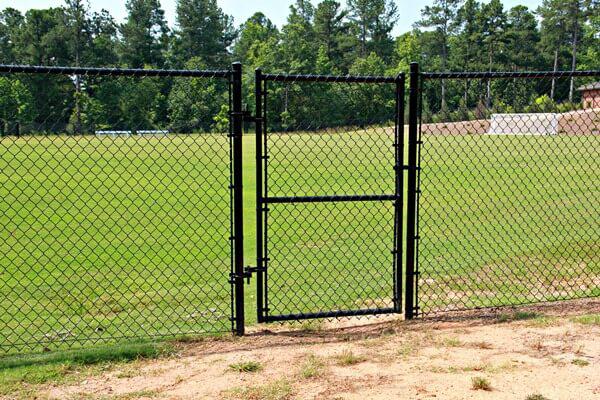 chain link fence gates canada